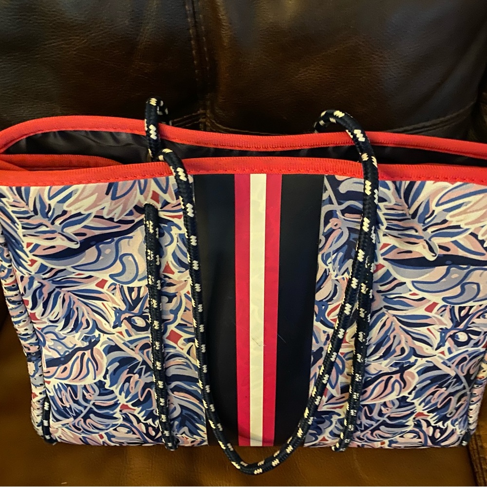 Simply Southern Neoprene Tote bag Leaf print